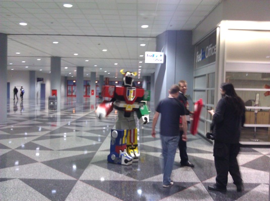 Voltron at C2E2